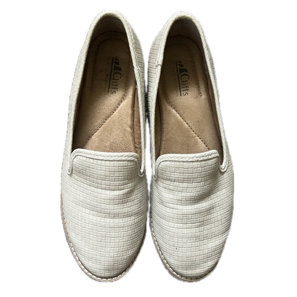 Size 9: Cliffs by White Mountain Loafers